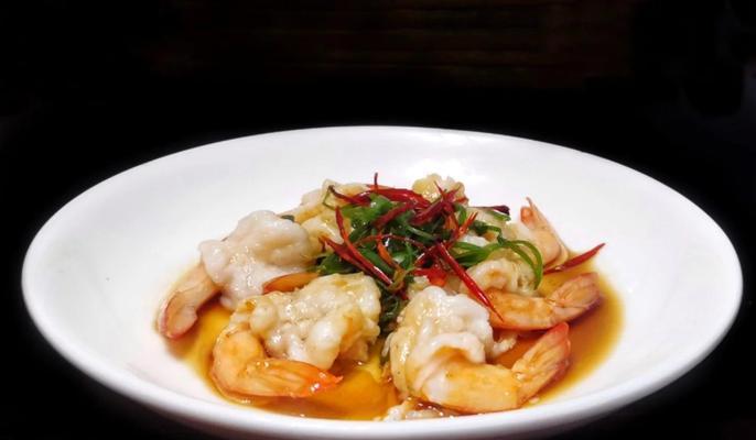 鲜香葱虾,简单易做的家常美食(以香葱为调料的虾子美食,让你重拾味蕾的记忆)