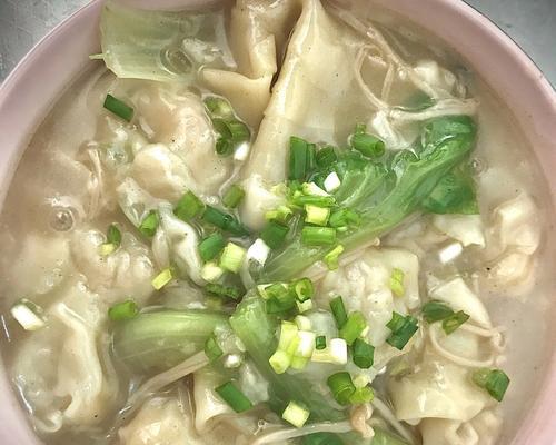 清汤小馄饨,家庭美食的佳选