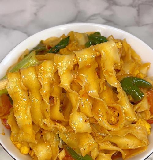 做出美味的素炒刀削面